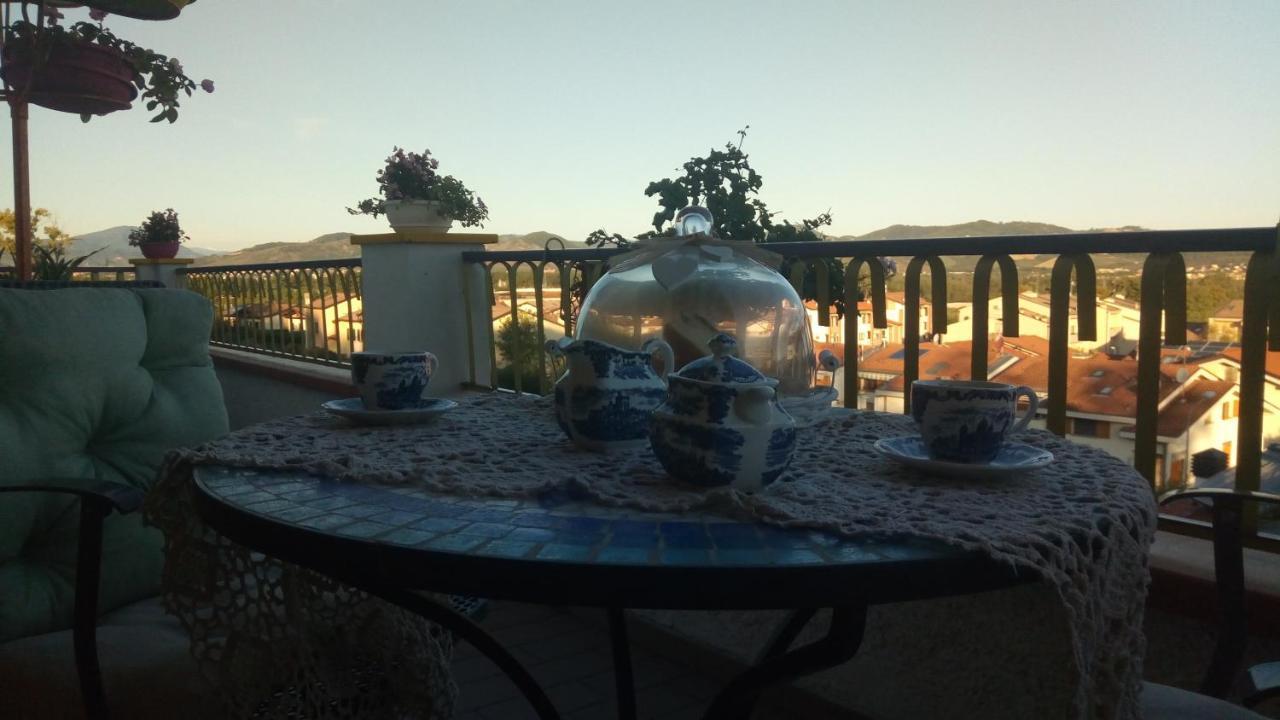 フォルノーヴォ・ディ・ターロ Nel Giardino Di Oz Bed & Breakfast エクステリア 写真