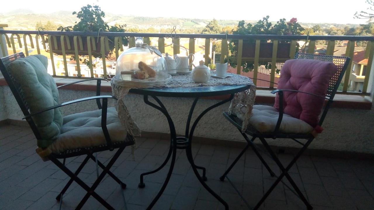 フォルノーヴォ・ディ・ターロ Nel Giardino Di Oz Bed & Breakfast エクステリア 写真