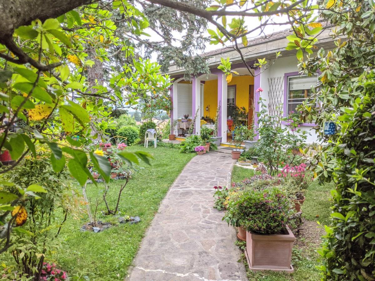 フォルノーヴォ・ディ・ターロ Nel Giardino Di Oz Bed & Breakfast エクステリア 写真